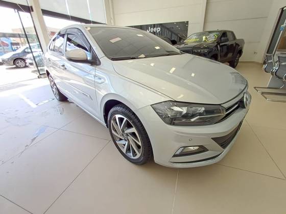 VOLKSWAGEN VIRTUS 1.0 200 TSI HIGHLINE AUTOMÁTICO